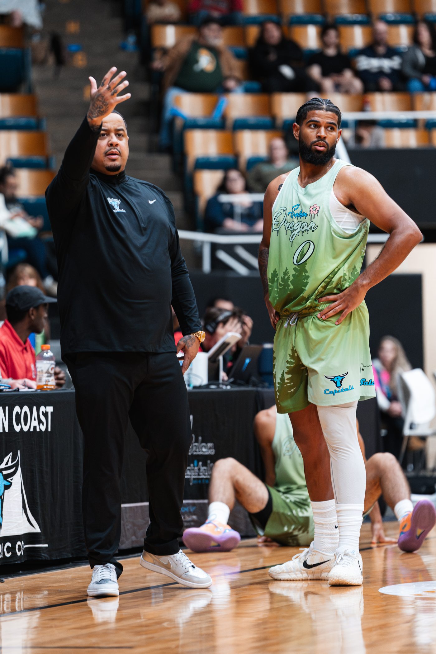 Zay Gentry on court for the Salem Capitals